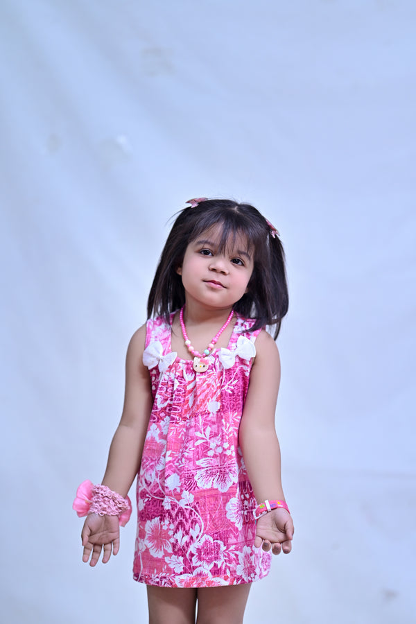 Floral pink sleeveless dress for baby girls