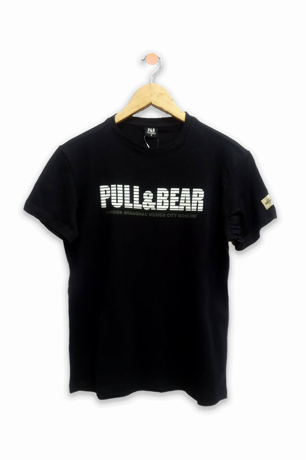Pull & Bear Men's Black Fitted T-Shirt